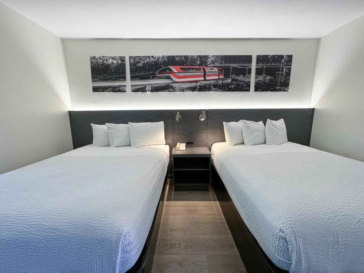 Отель Ramada By Wyndham Anaheim Convention Center Экстерьер фото