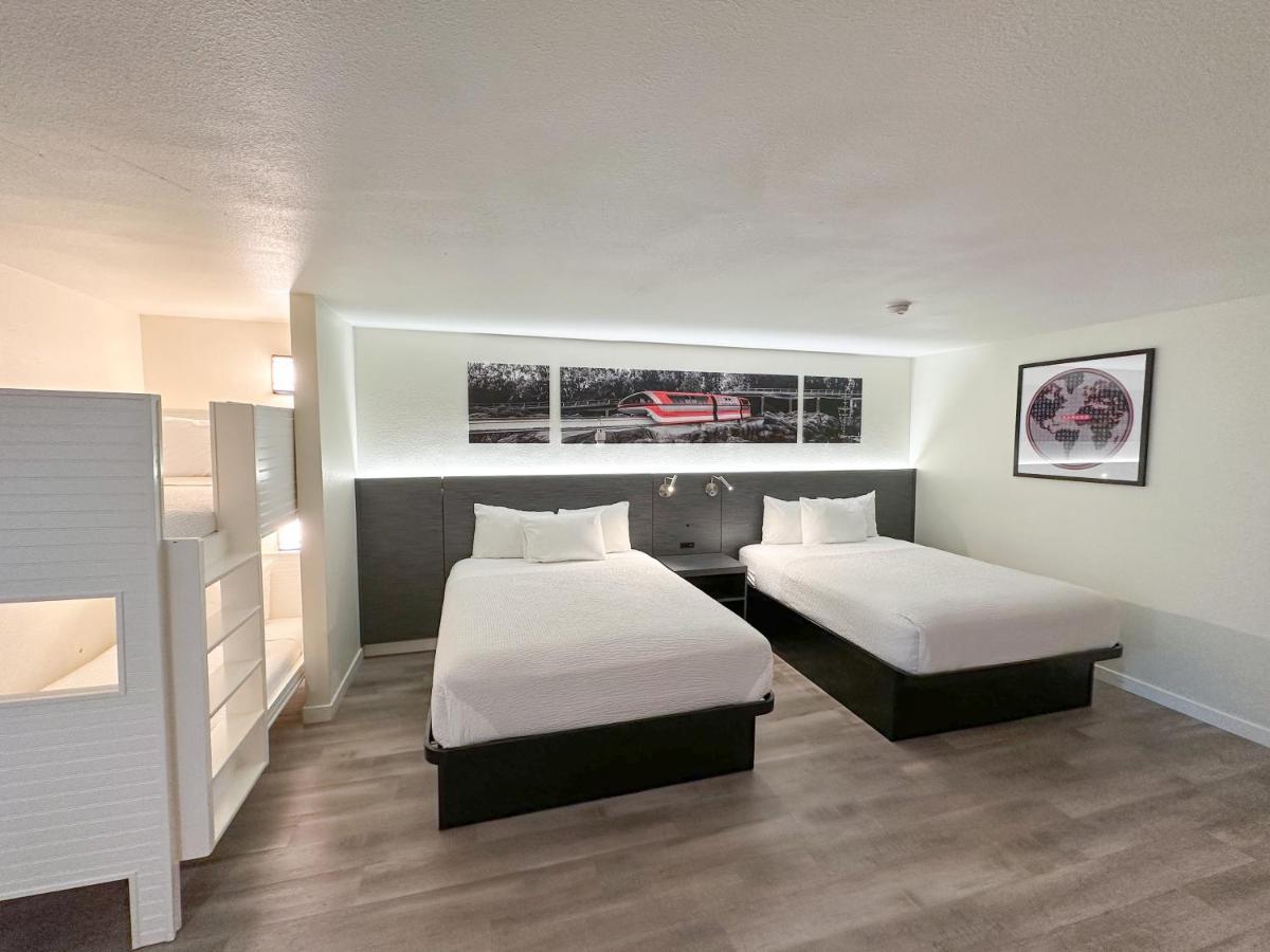 Отель Ramada By Wyndham Anaheim Convention Center Экстерьер фото